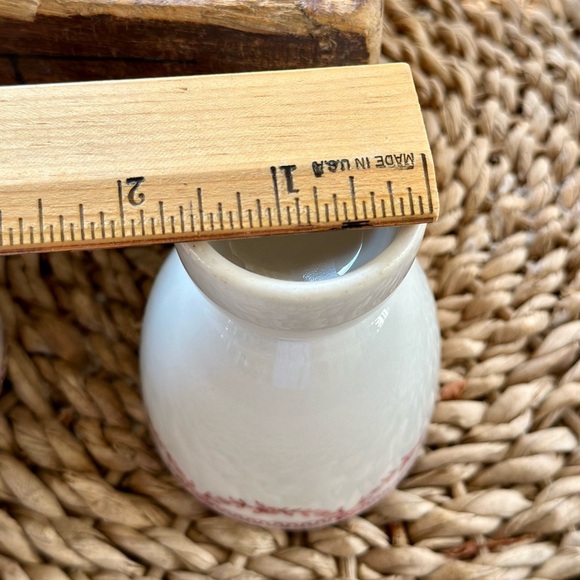 Red and White Egg Cups - Picture 6 of 7